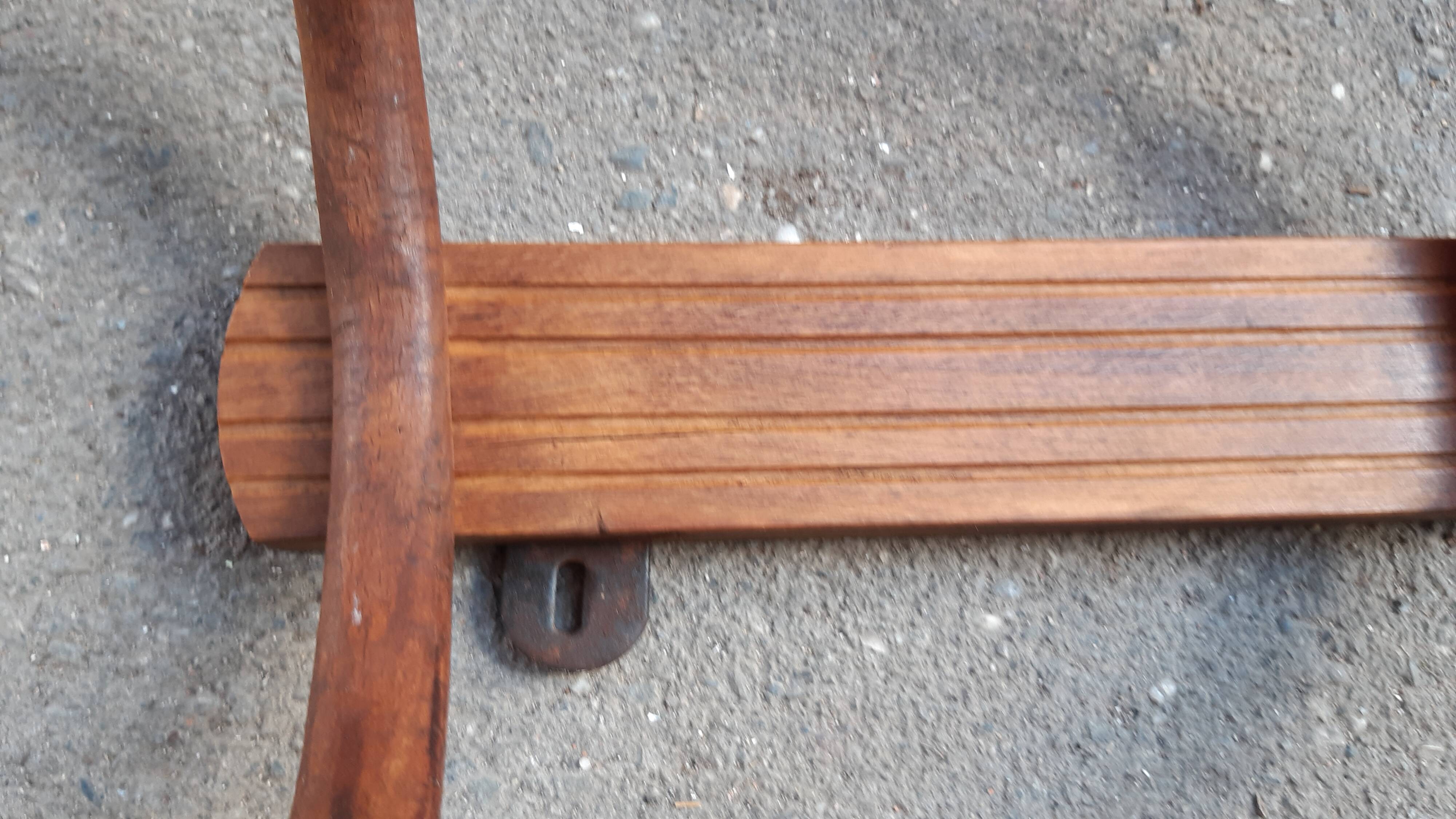 Curved wood bistro coat rack