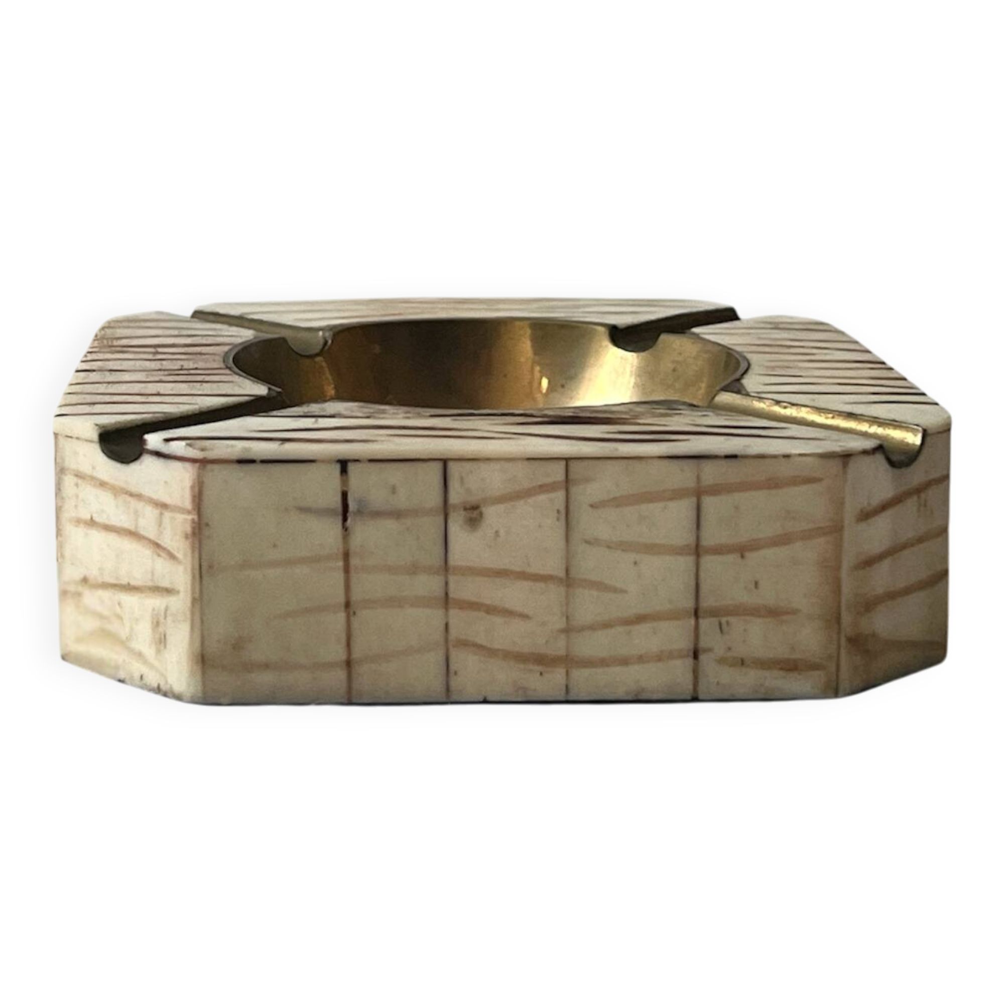 Italian ashtray in ivory zebra resin and brass, 1970s design.