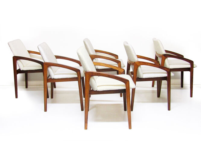 6 chaises en papier par Henning Kjaernulf