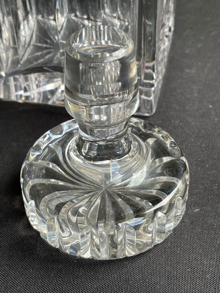 Alcohol decanter in blown and cut crystal Empire style XXth