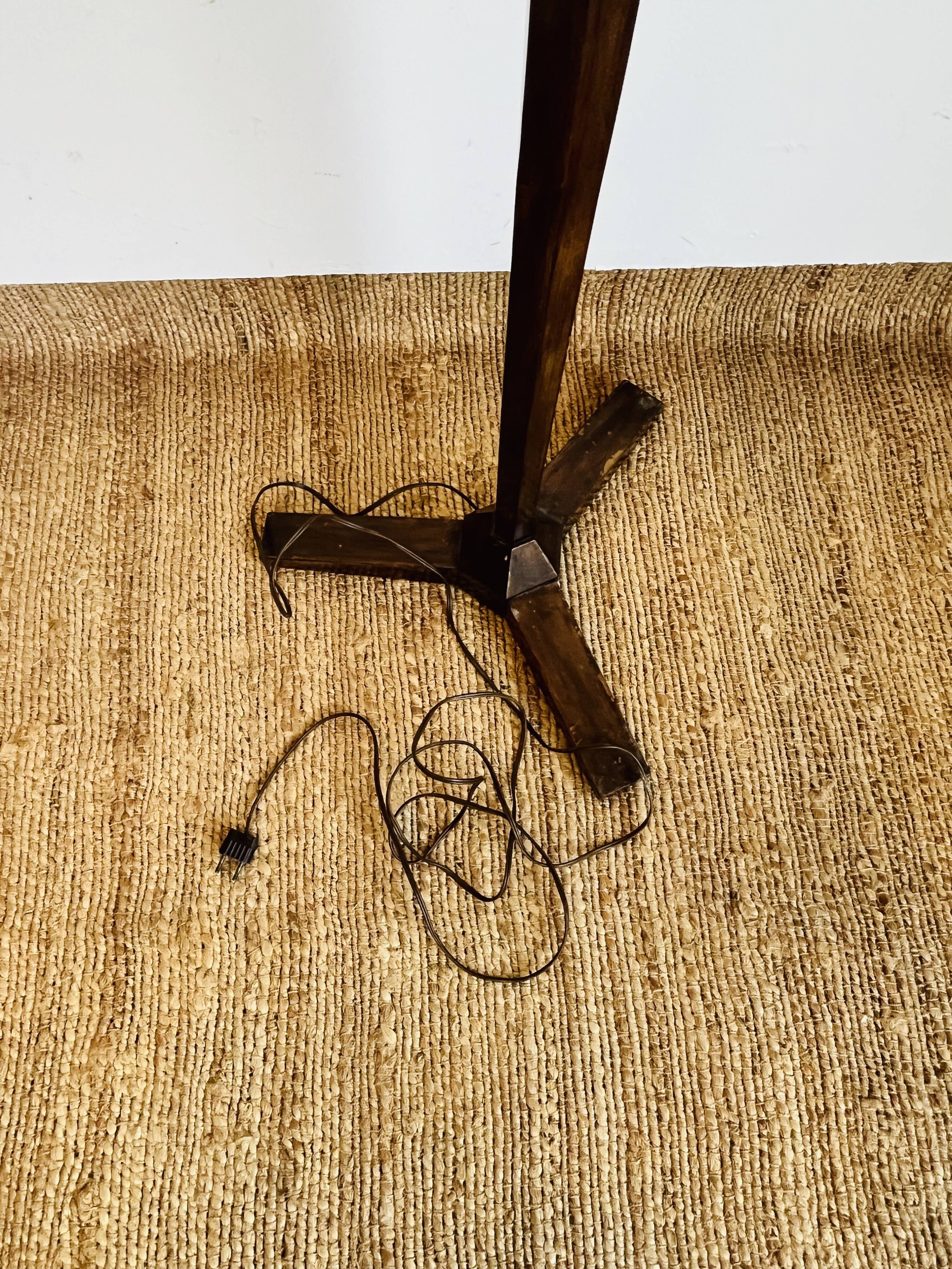 Art Deco floor lamp in wood and chromed metal – 1930s