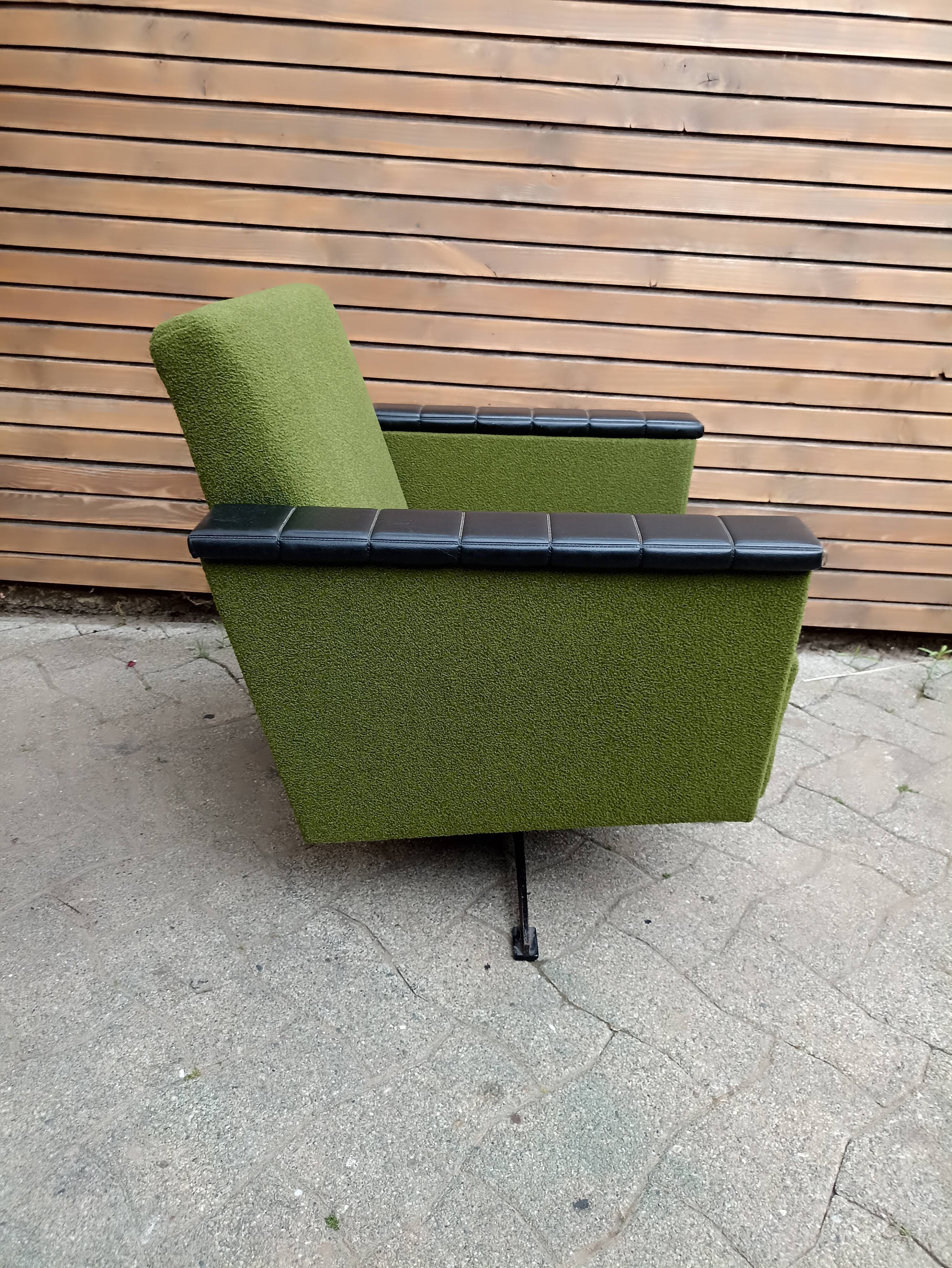 Pair vintage armchairs