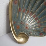 Shell cup in enameled brass