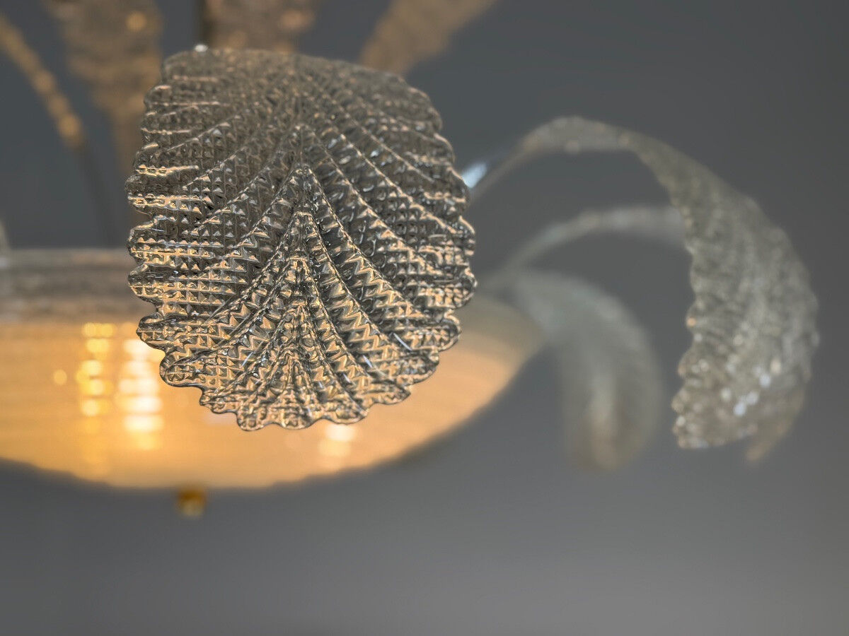 Venetian Art Deco chandelier made of Murano glass circa 1930