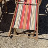 2 deckchairs