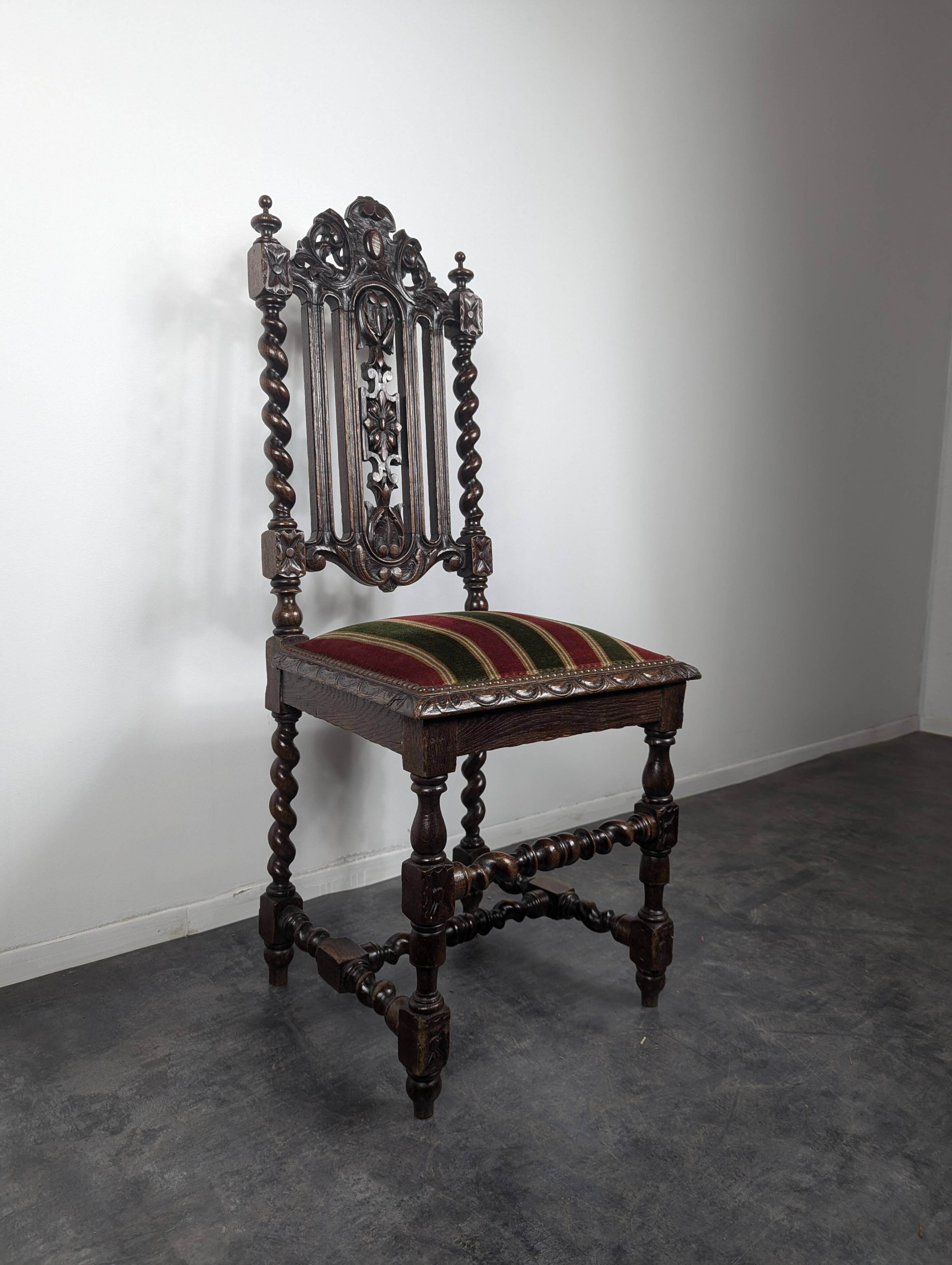 Louis XIII style oak chair