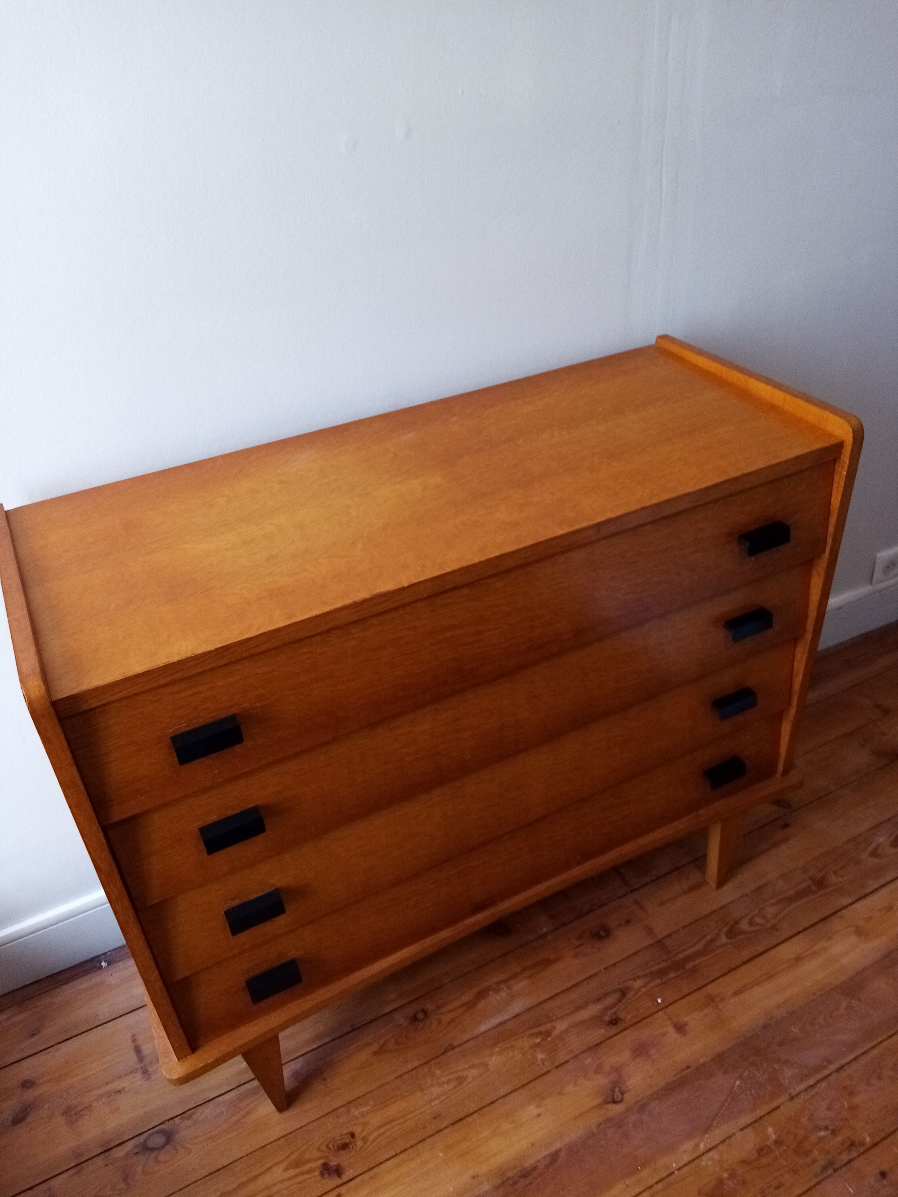 Large vintage chest of drawers