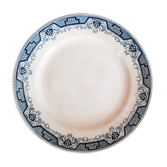 Flat earthenware plate Saint Amand and Hamage, iron earth, Morocco