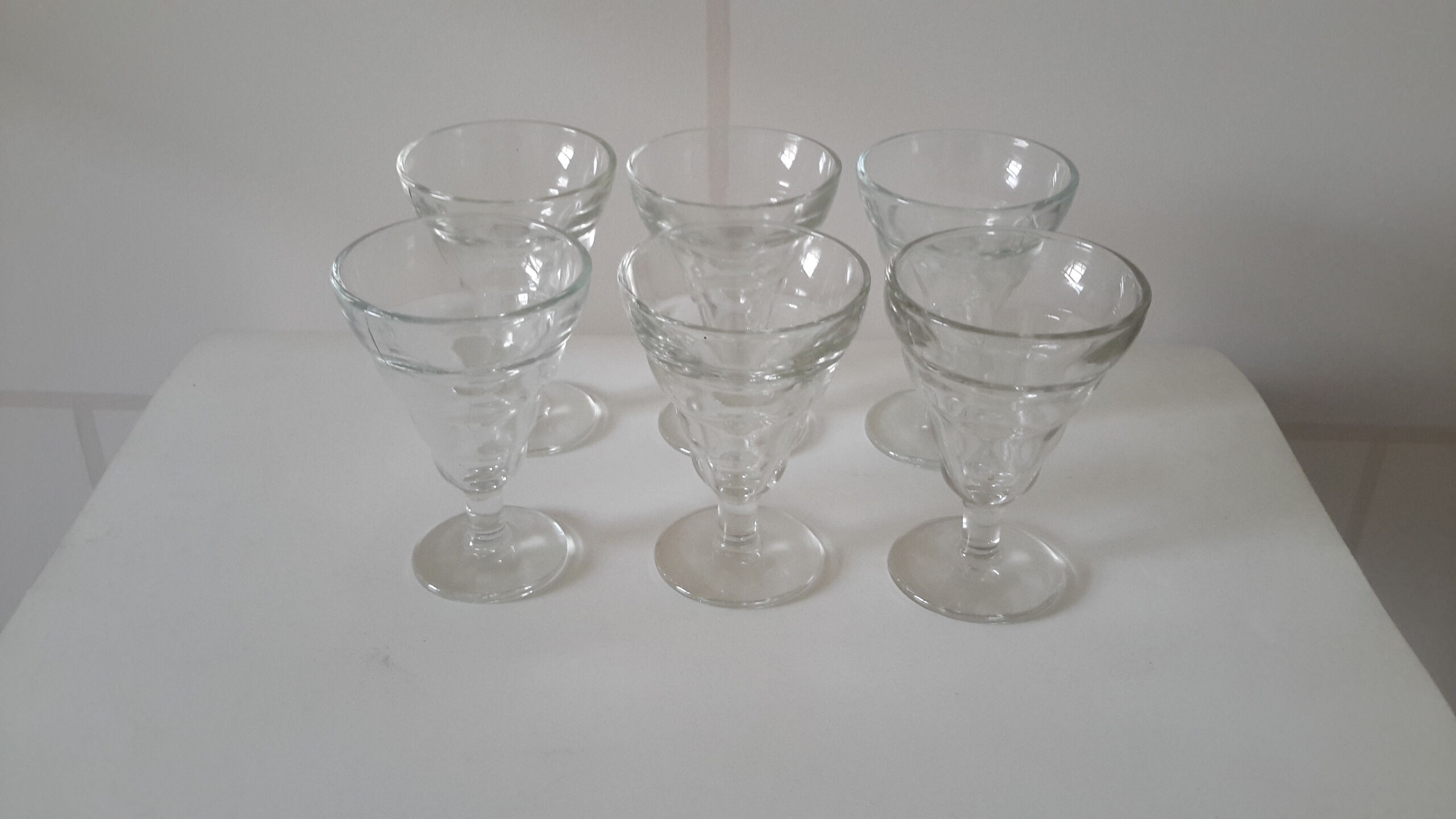 6 glasses of bistro early 20th