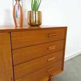 Dressoir avec de grandes capacités en lades vintage