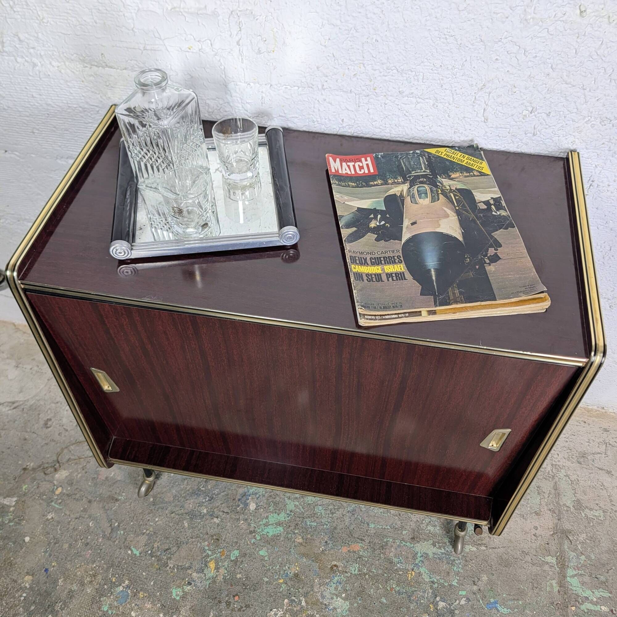 Meuble bar roulant vintage