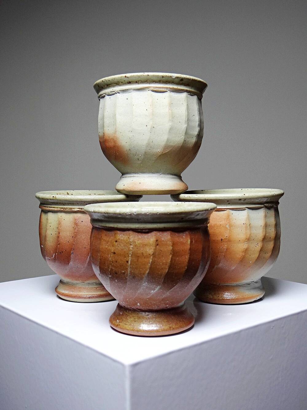 4 Tasses à thé grès style Japonais estampillés vintages