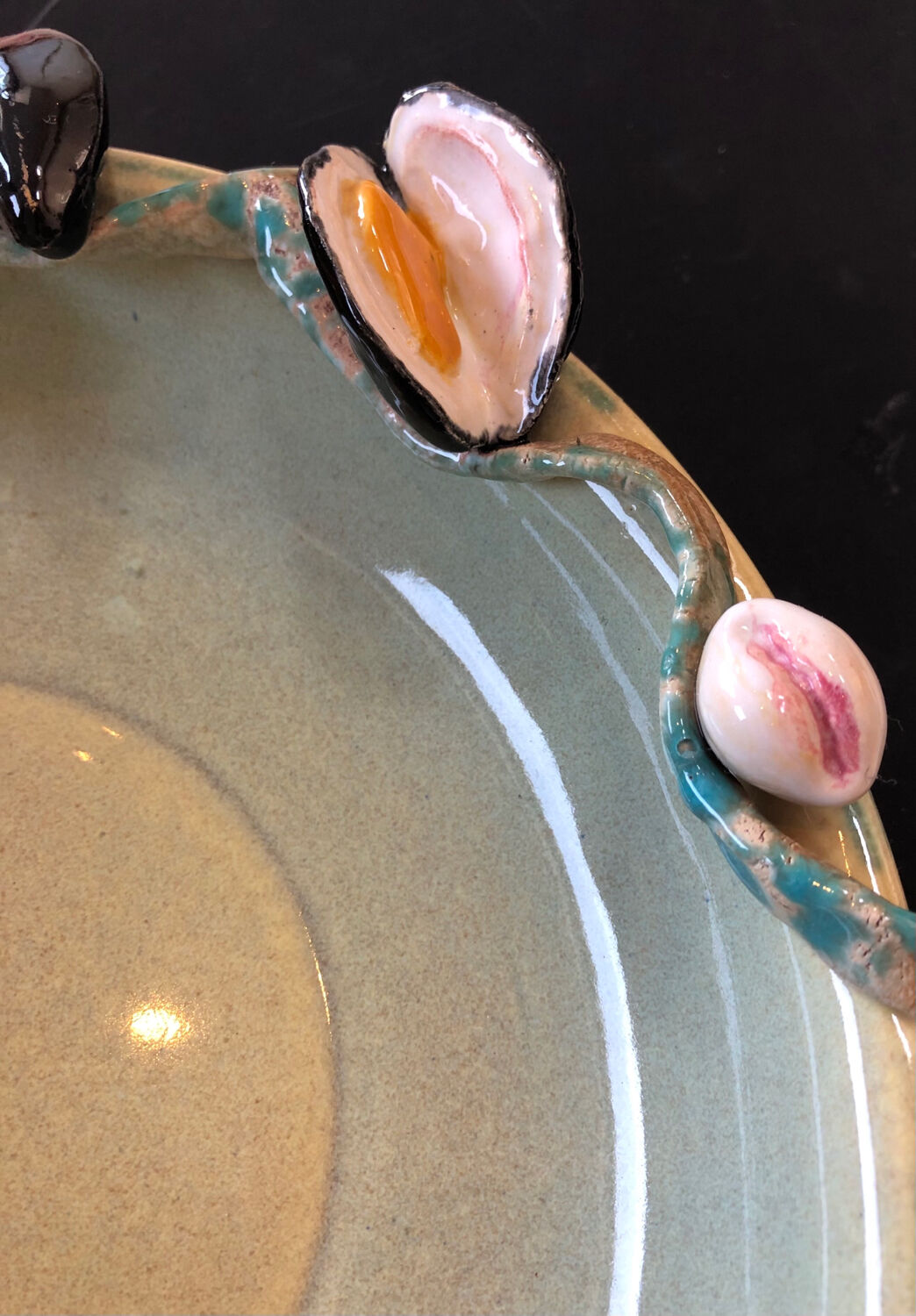 Paris ceramic dish with slip decoration, by Suzy Coste