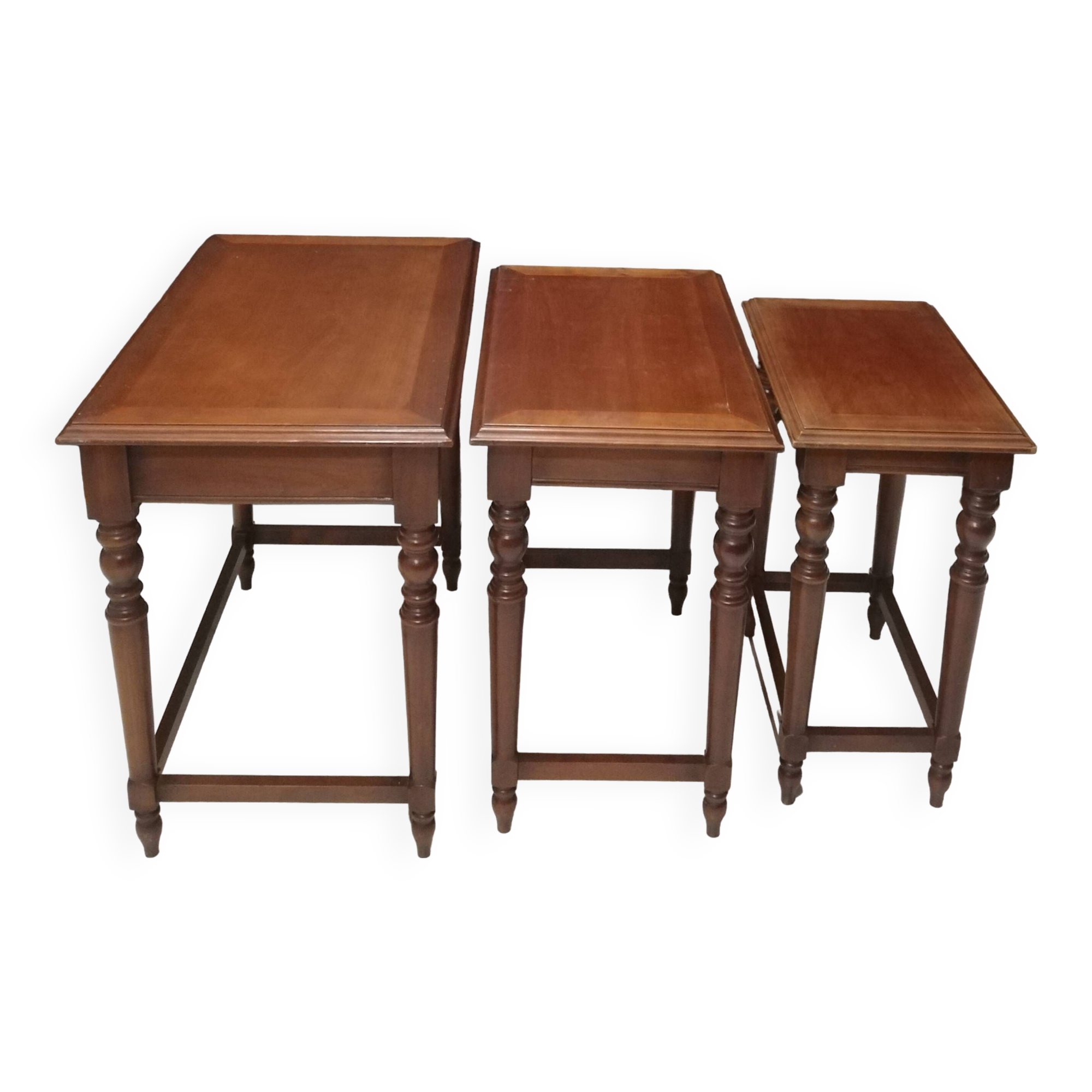 Built-in nesting tables