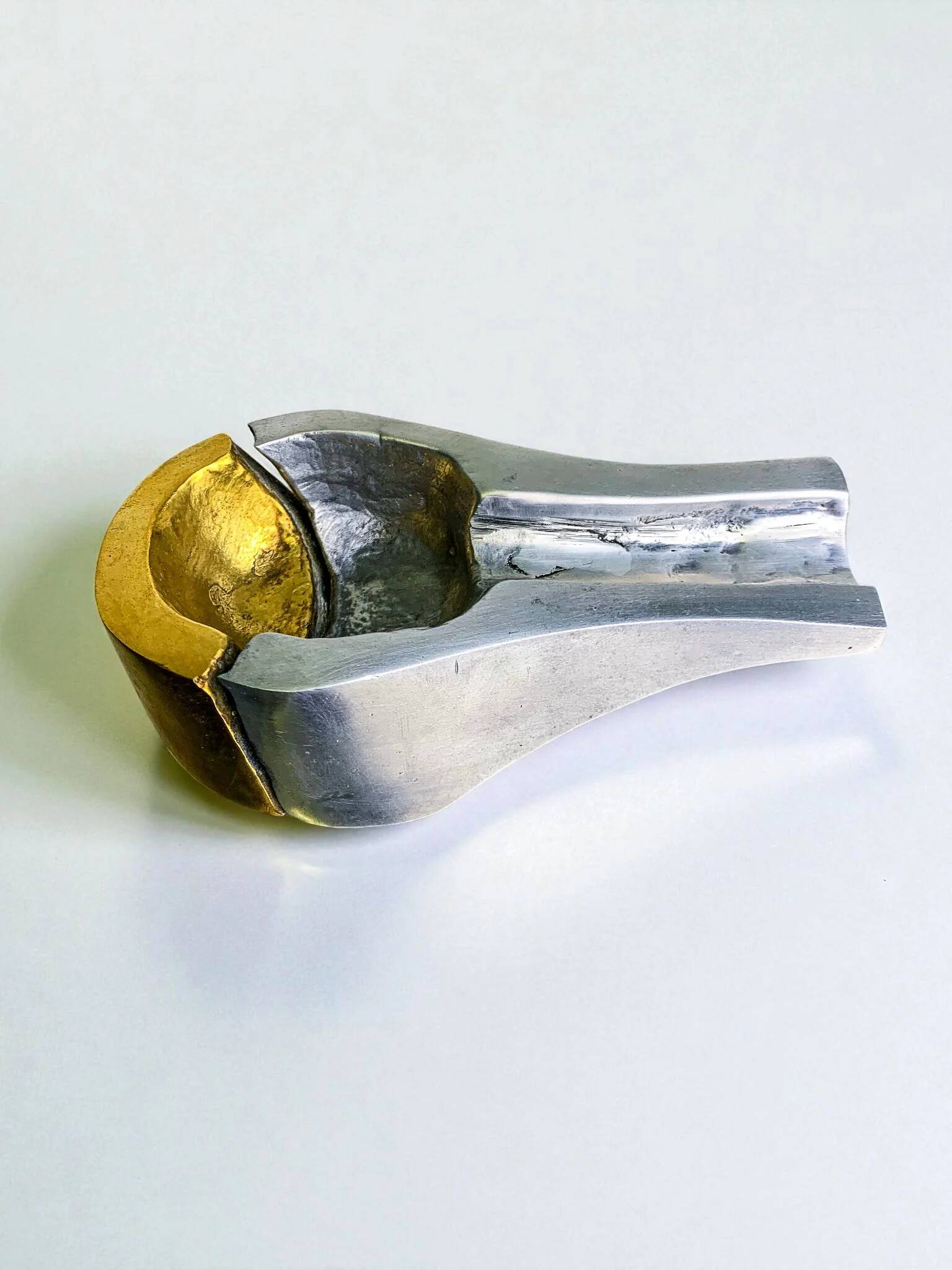 Brutalist cigar ashtray by Arte3, bronze & aluminium, Spain 1980s