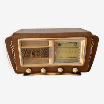 Poste radio ancien vintage des années 70