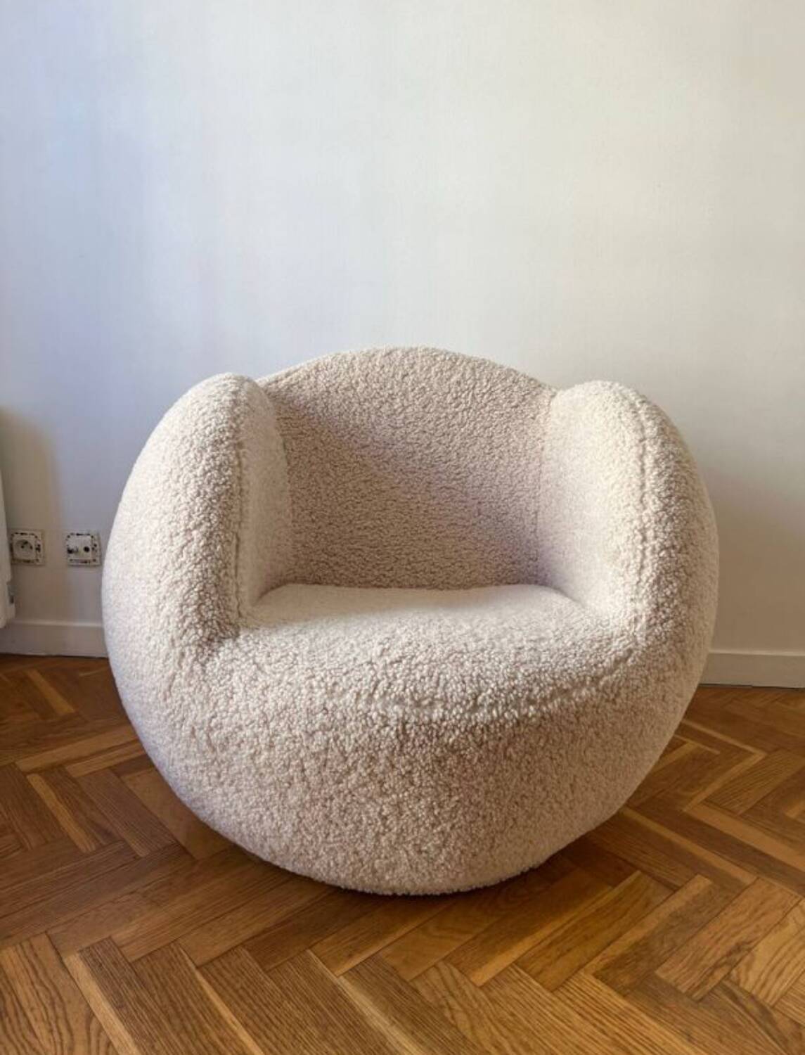 Vintage armchair "Mochi"