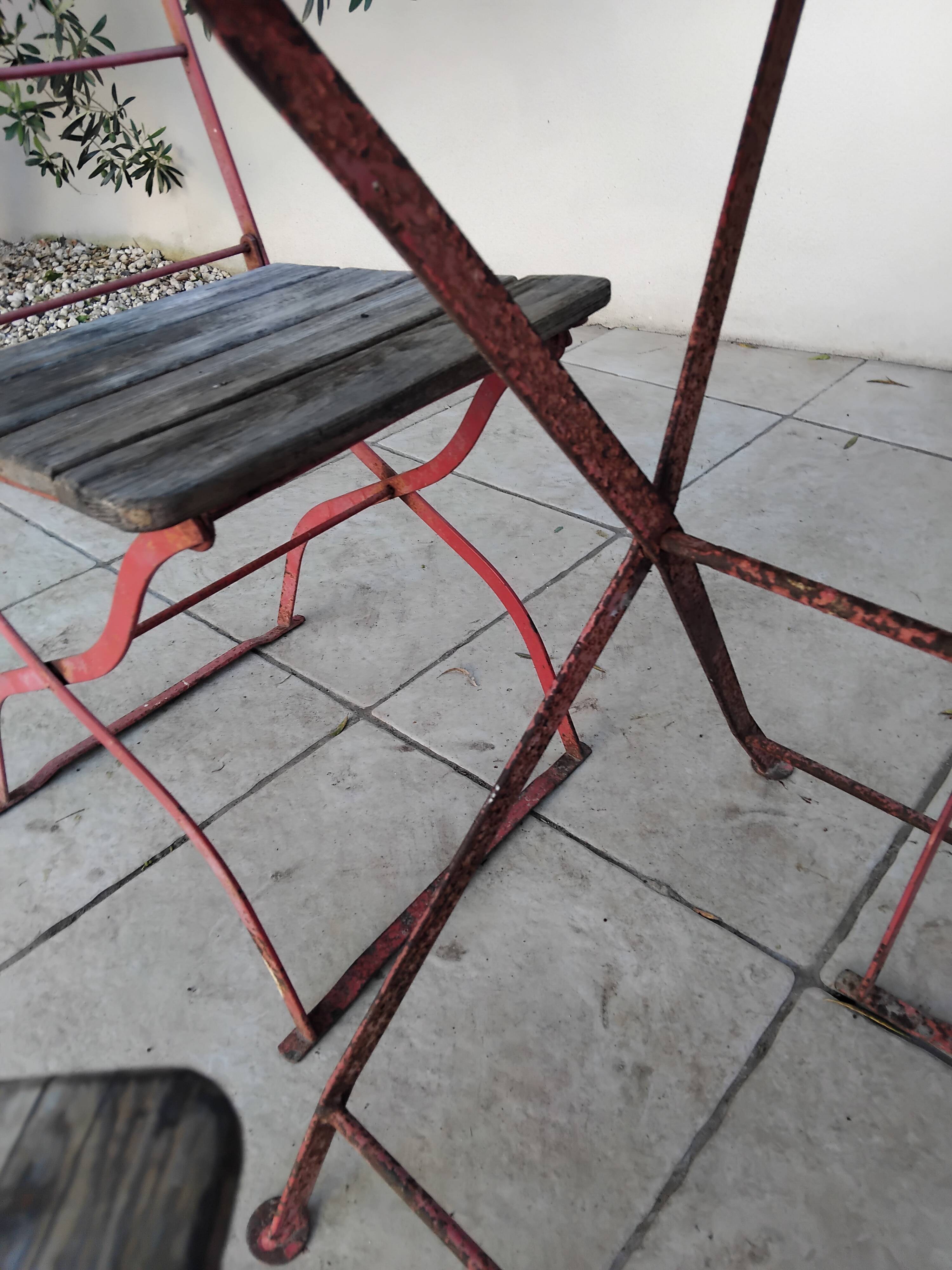 Table and 4 Bistro Guinguette chairs, antique circa 1900.