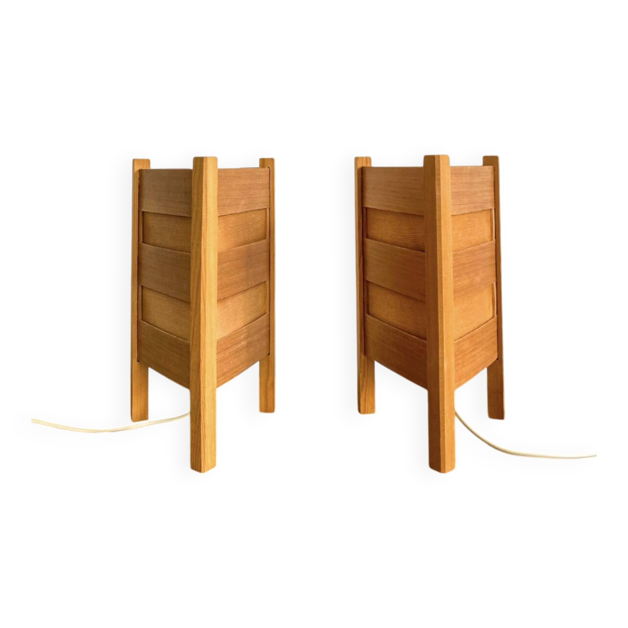 Paire de lampes de table en bois de pin – Luleå Stjärslöjd