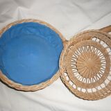 Rattan basket with long handle and lid