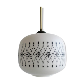 Globe opaline hanging lamp