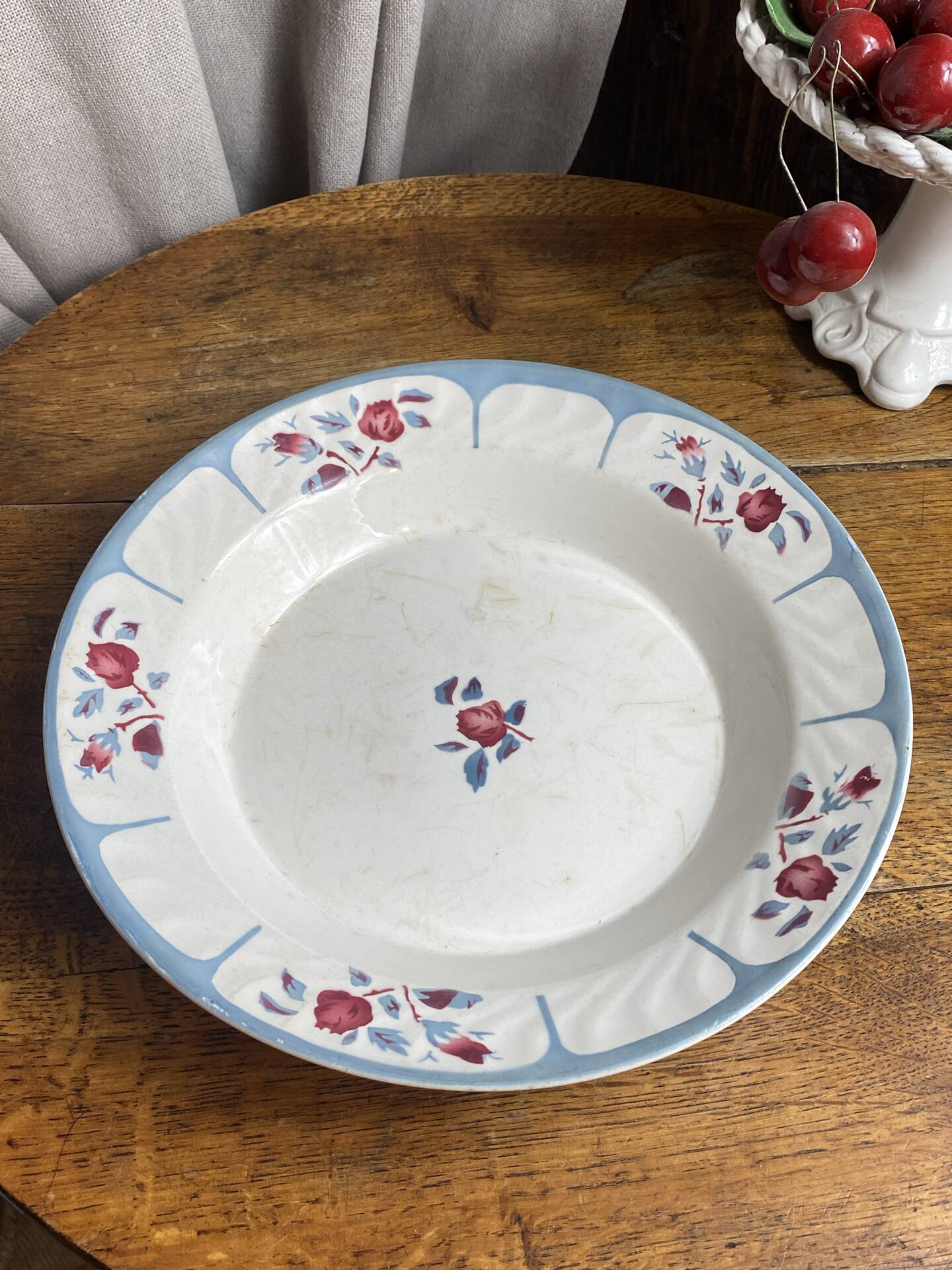 Round plate Digoin model Ninette
