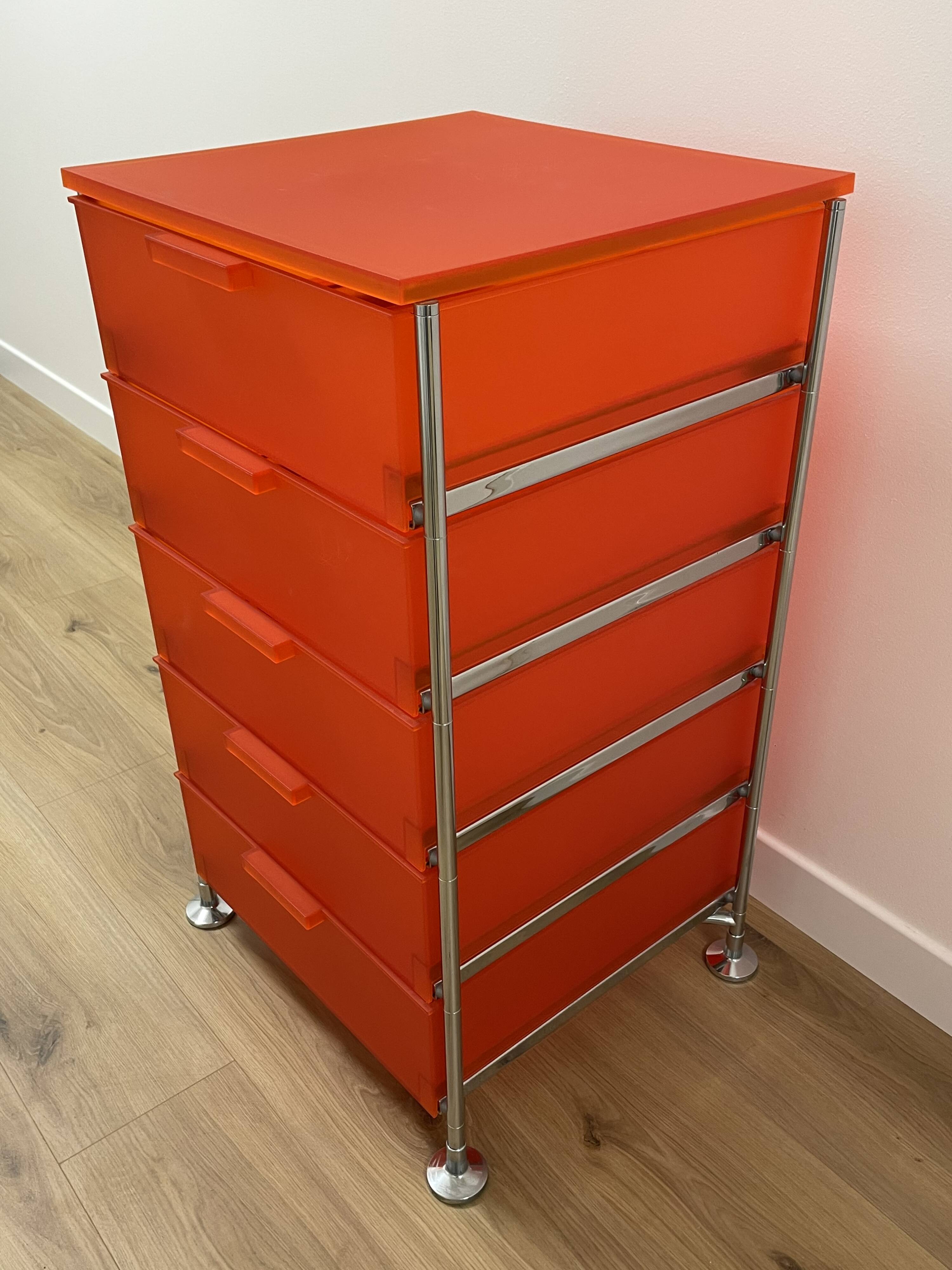 Storage box by Antonio Citterio for Kartell