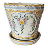 Cache-pot en faïence, décoré à la main de motifs floraux et volutes
