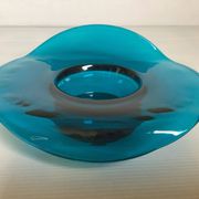 Bougeoir tordu en verre bleu