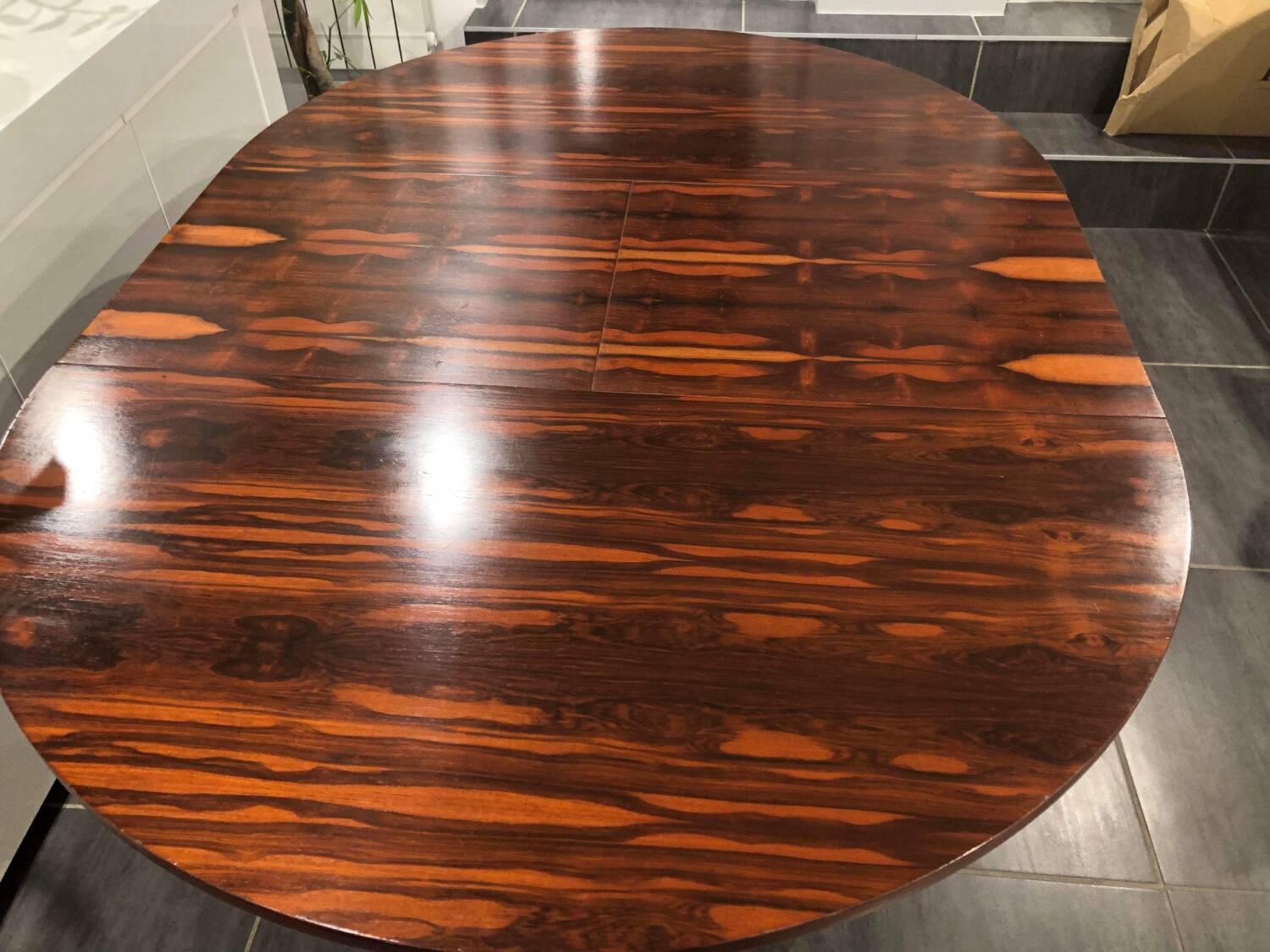 Scandinavian extendable round table in rosewood, 1960s