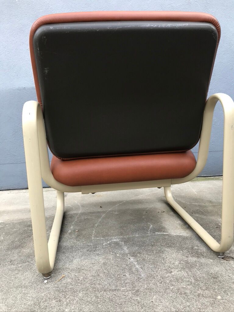 Pair of vintage Steelcase 1970 armchairs