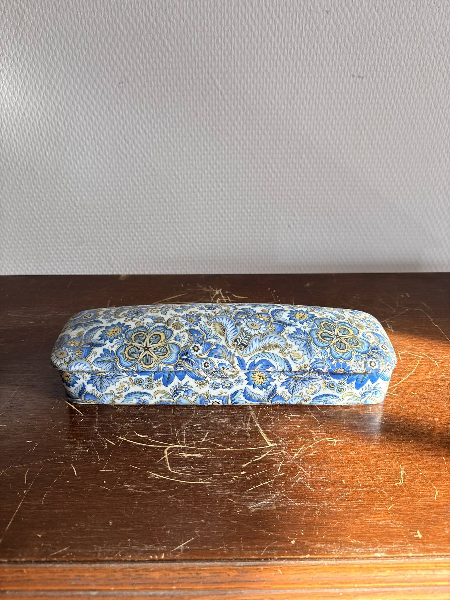 Antique Floral Decorated Porcelain Pill Box Limoges