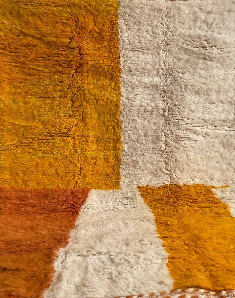 Orange Beni Ouarain rug decorated in natural wool, size 240cm×150cm