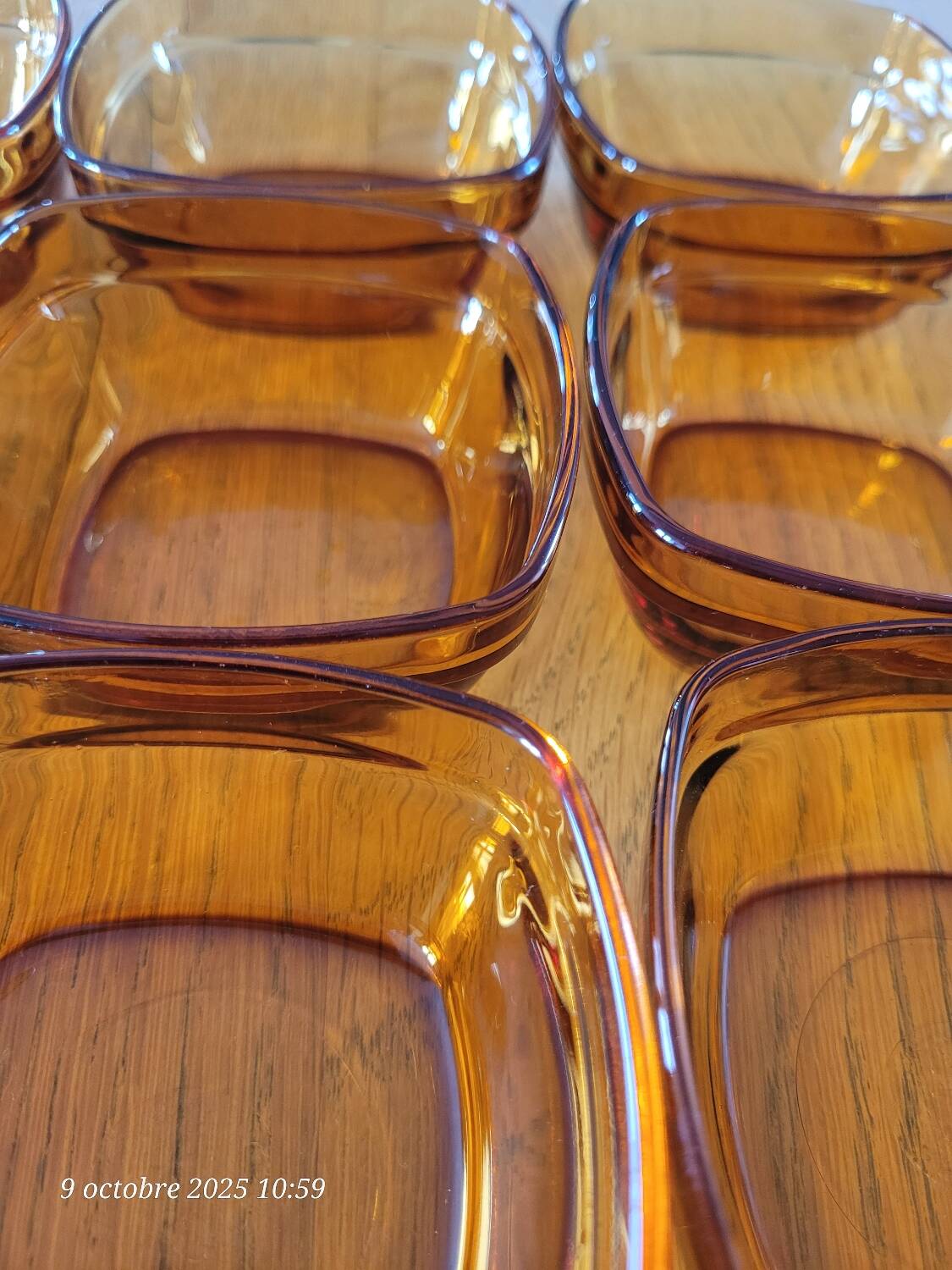9 coupelles carrées vintage en verre fumé