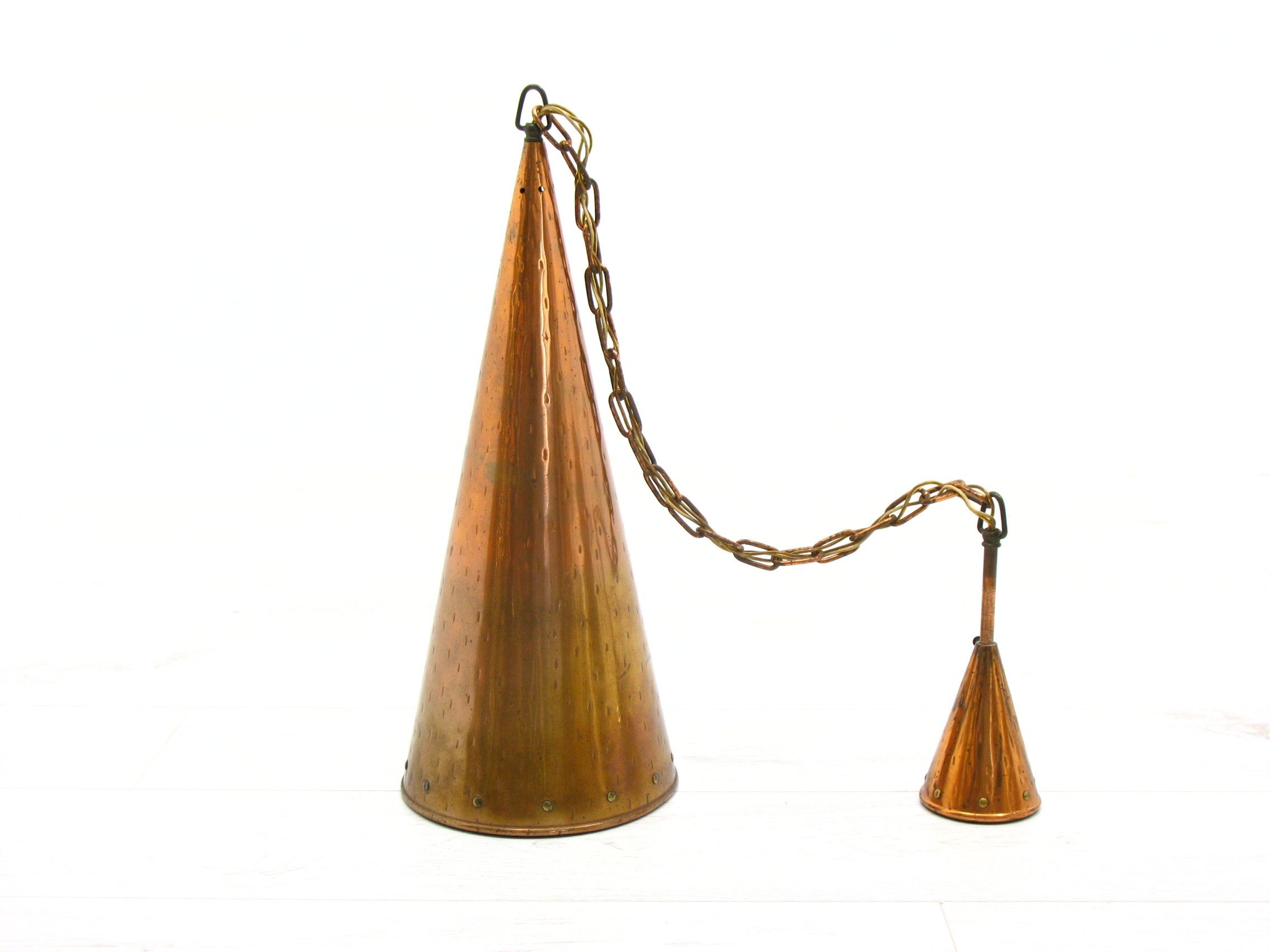 Suspension cône en cuivre du Danemark, années 1970