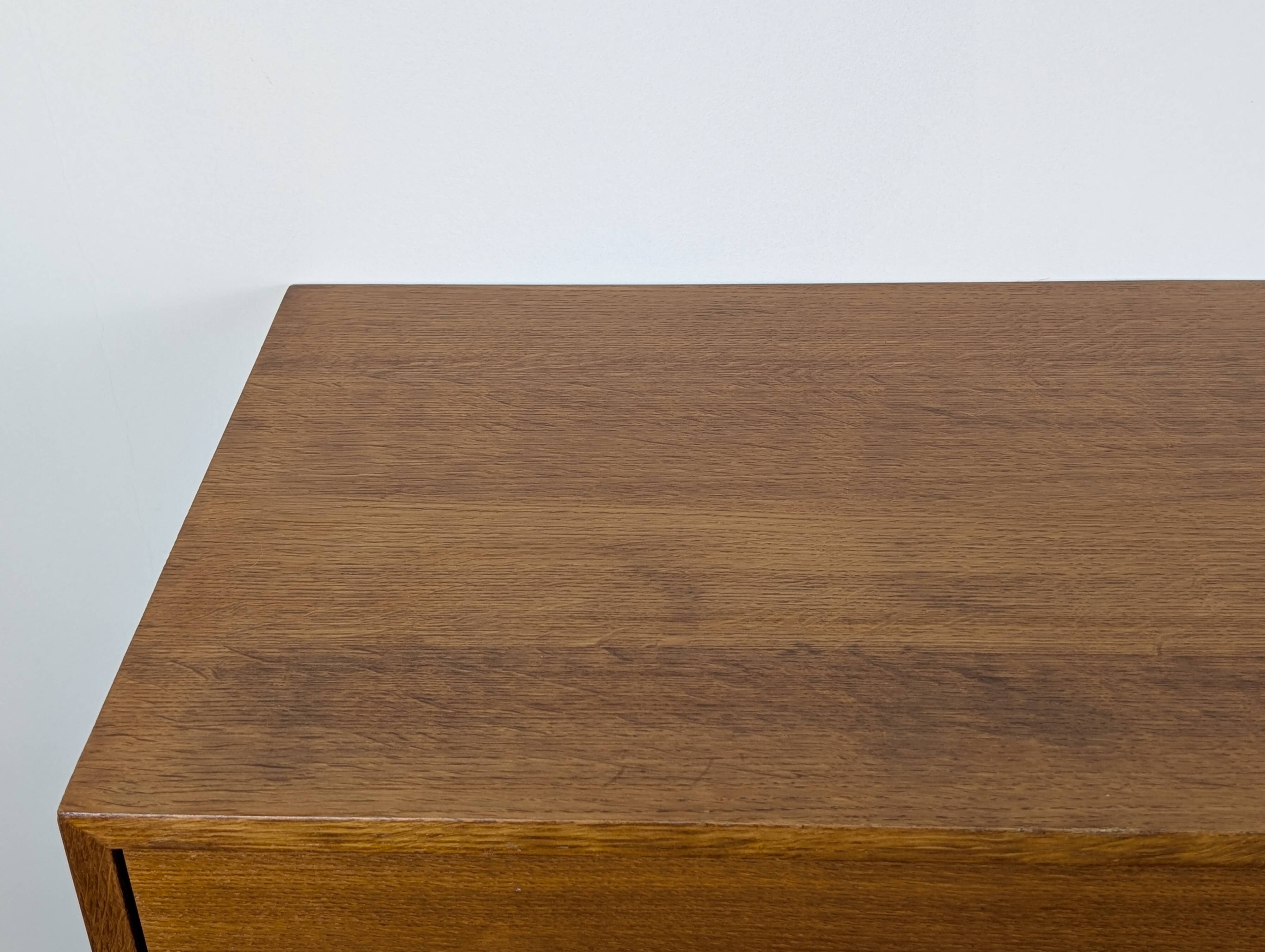 Vintage 60s chest of drawers