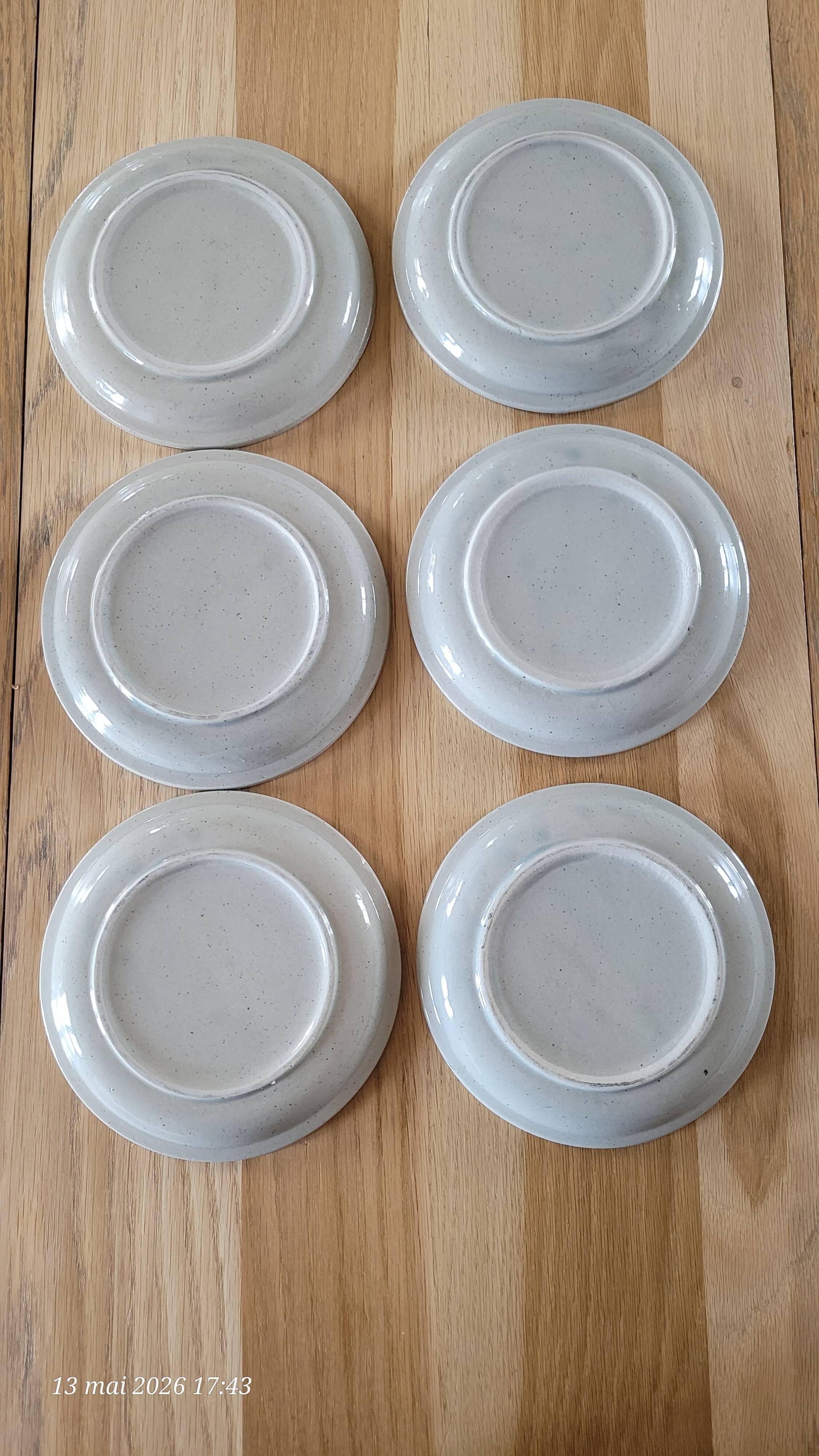 6 assiettes à dessert en grès moucheté