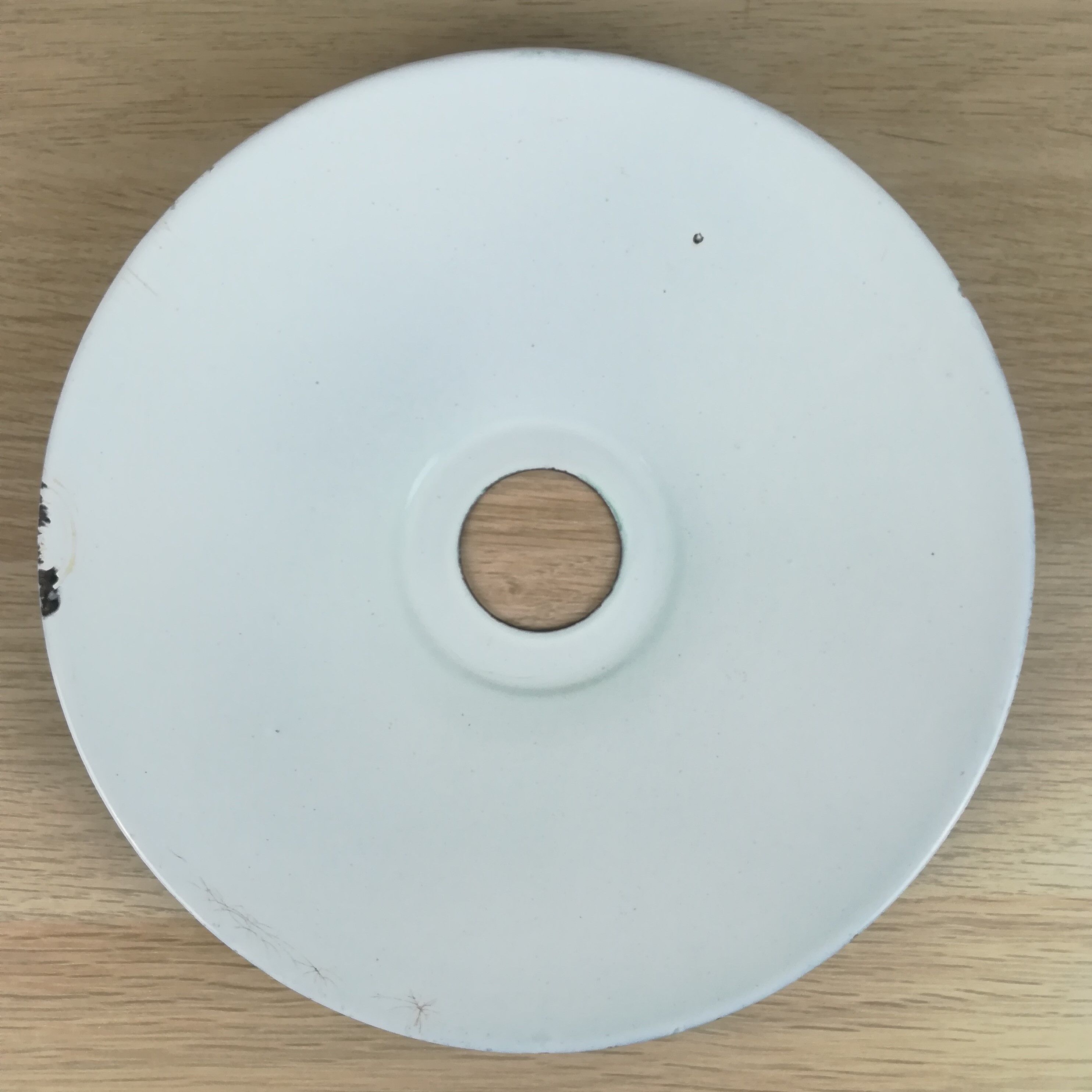 Industrial suspension green metal enamelled