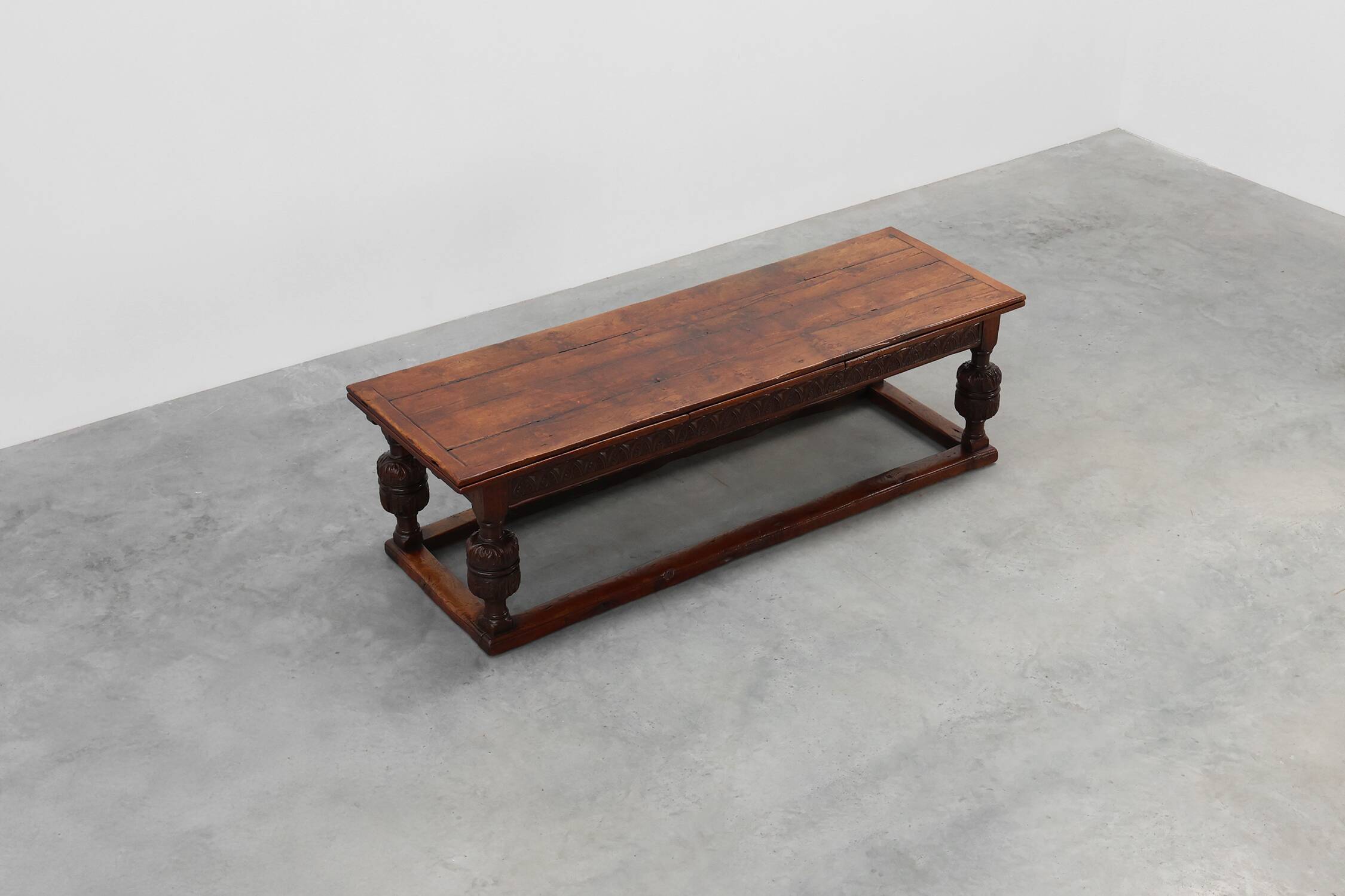 Large 17th‑Century Extendable Oak Dining Table, France