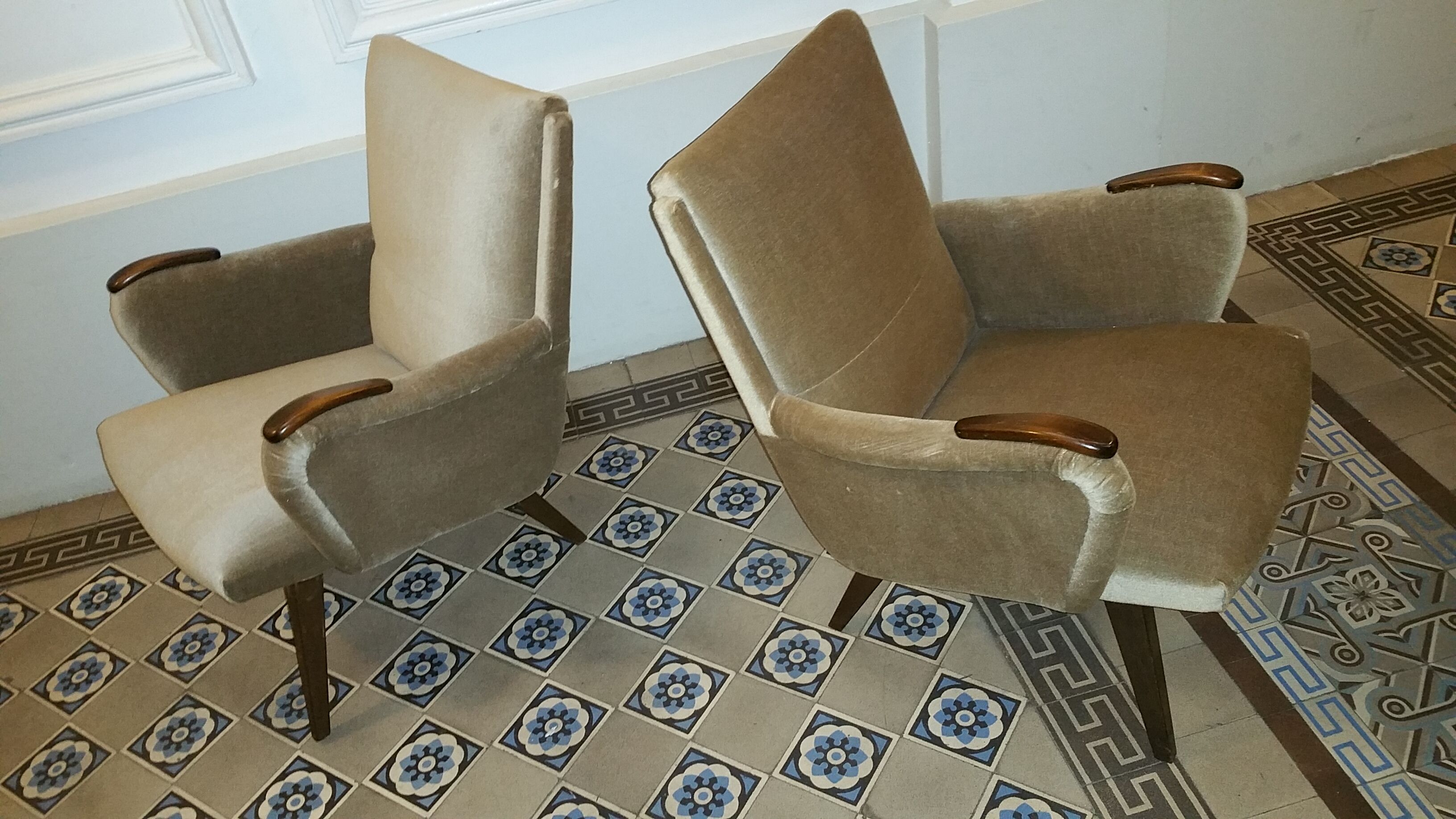 Pairs of armcchairs Danish 50/60s Arno Votteler knoll