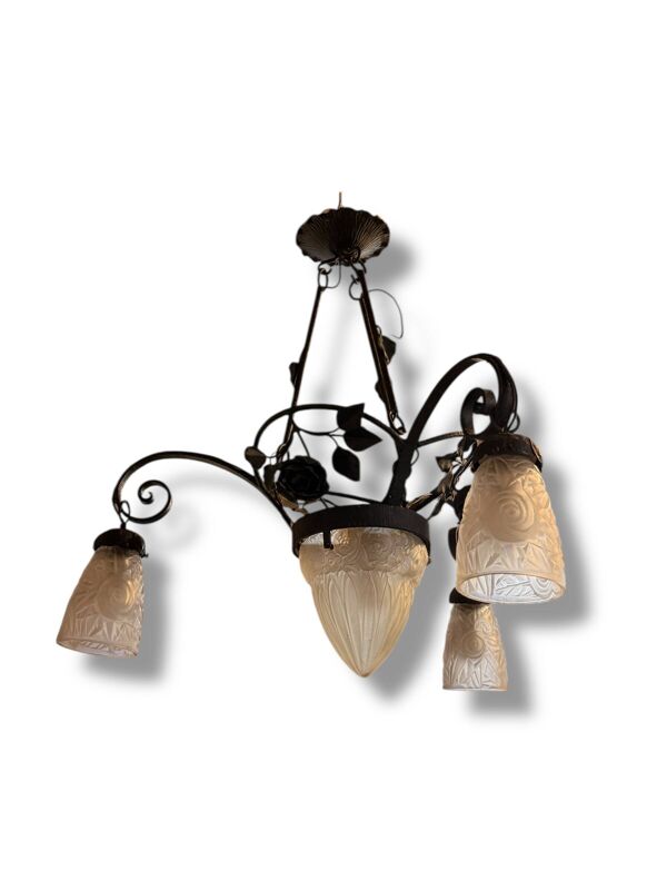 Lustre Art Déco en fer forgé et verre dépoli