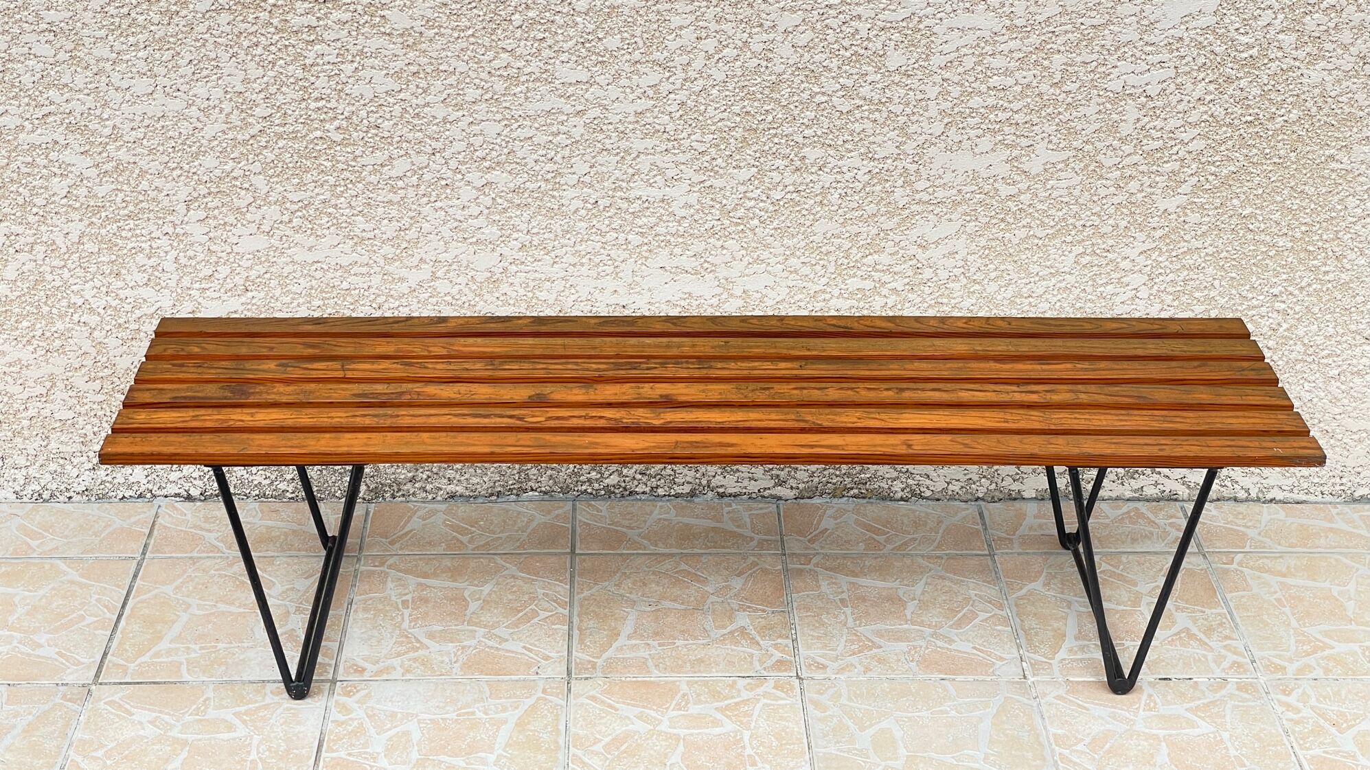 Banc design bois et acier vintage