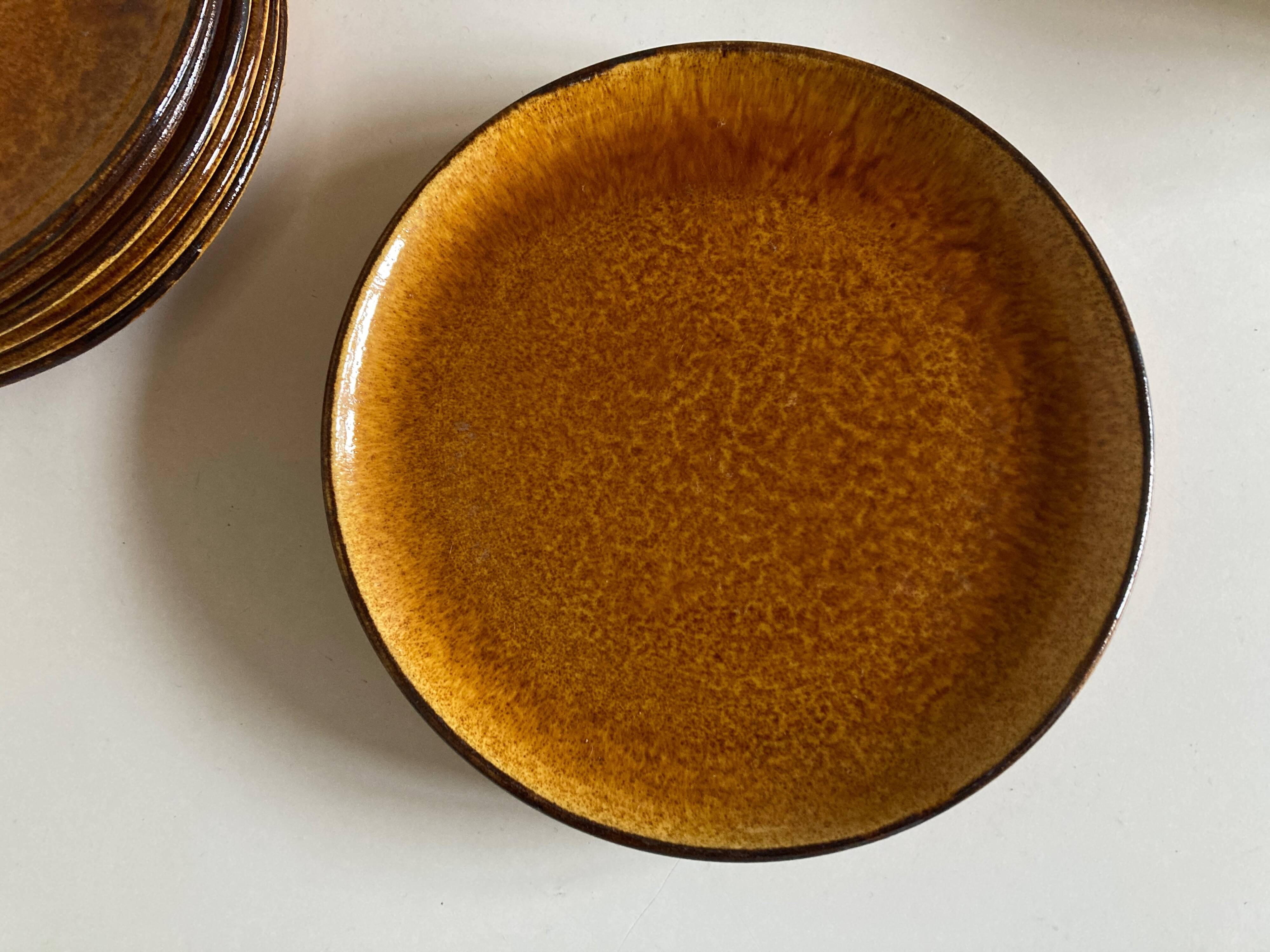 Set of 8 Dieulefit glazed earth plates workshop Mourre Milon 1970