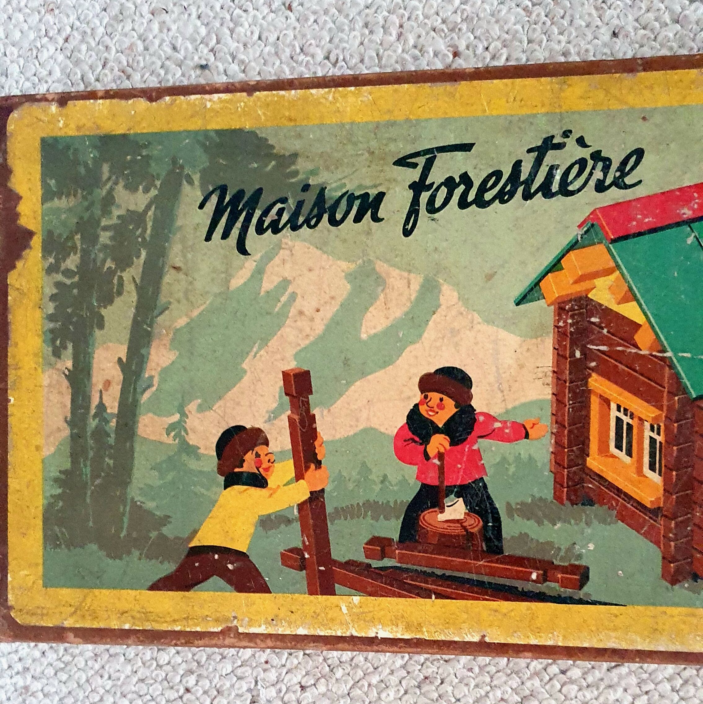 Forest house Wooden toy 50s