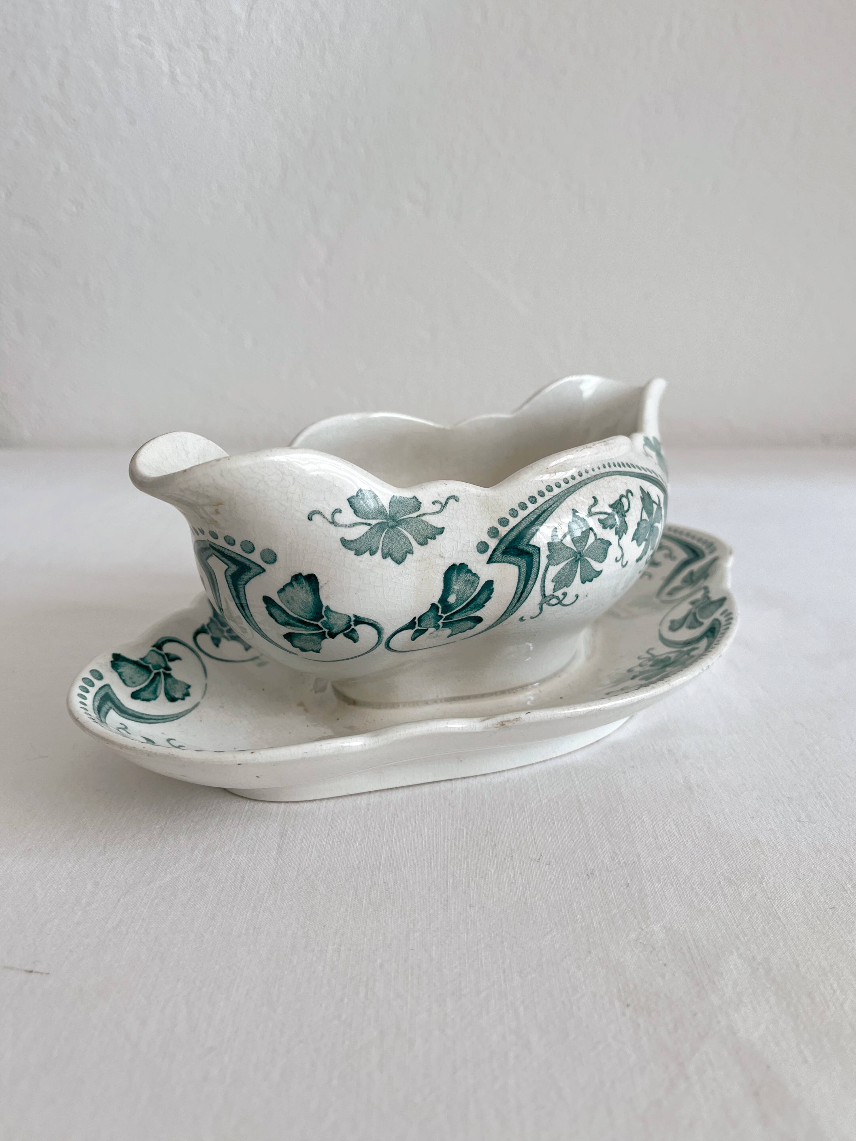 Antique ironware sauce boat "Lucy" KG Lunéville circa 1900