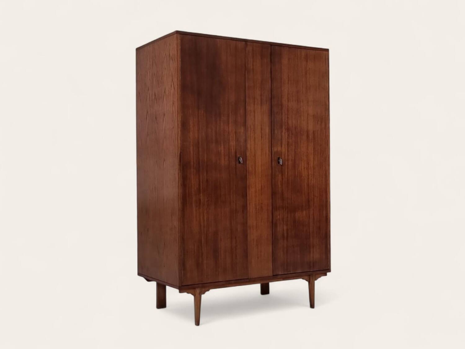 Armoire du milieu du siècle