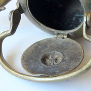 Théière vintage en bronze