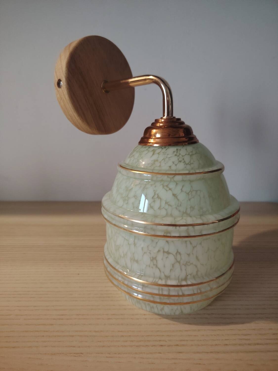 Clichy Art Deco glass wall lamp