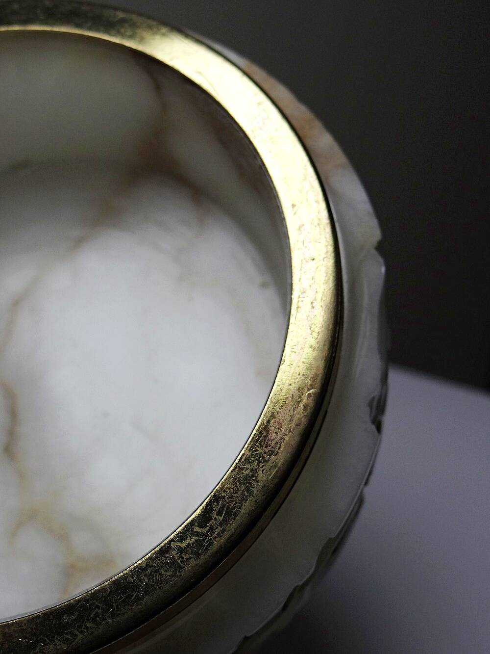 Small alabaster ashtray, vintage Hollywood Regency/Mid Century.