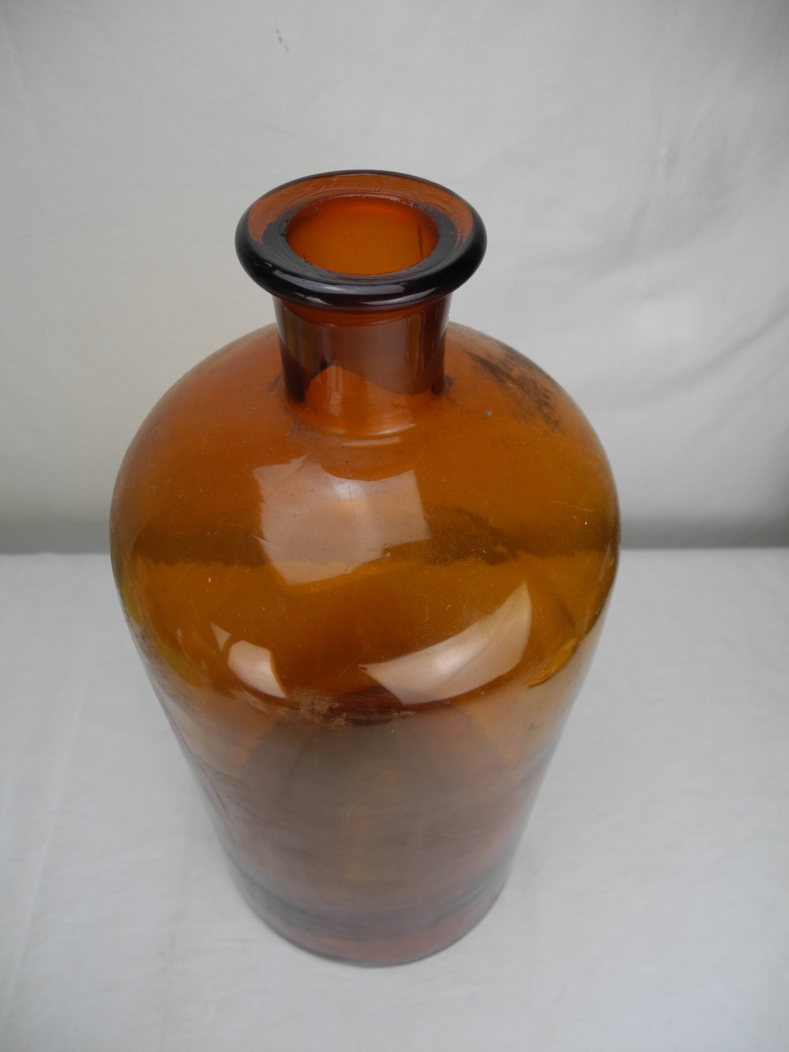 Vase, flacon ancien d'apothicaire
